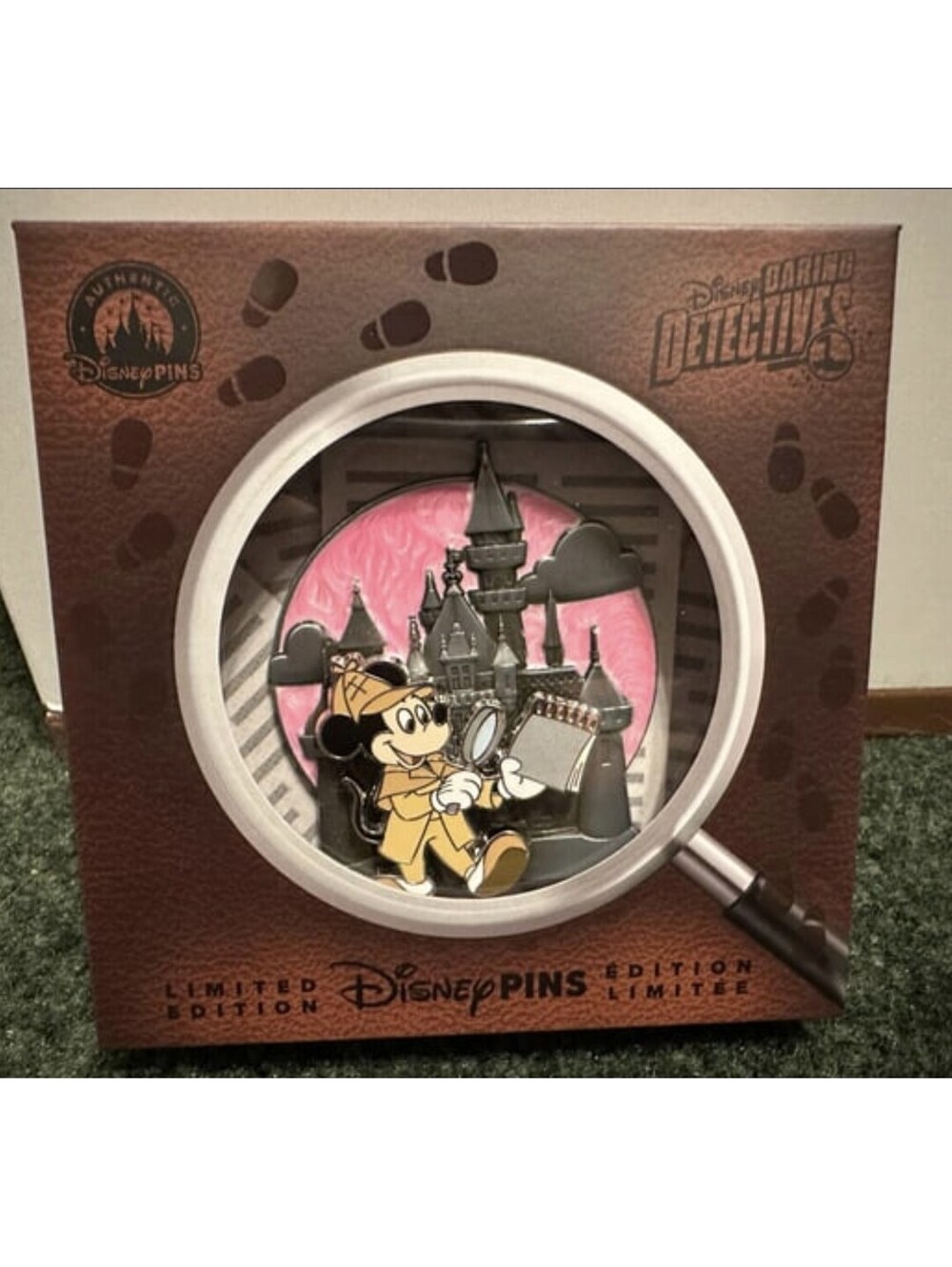 Daring Detective Mickey Disneyland Mini Jumbo - LE 4000 - NEW in Box